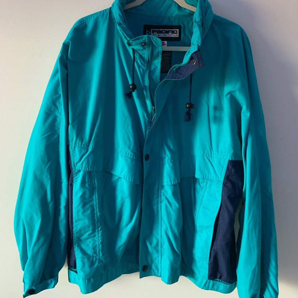 Vintage blue/teal windbreaker